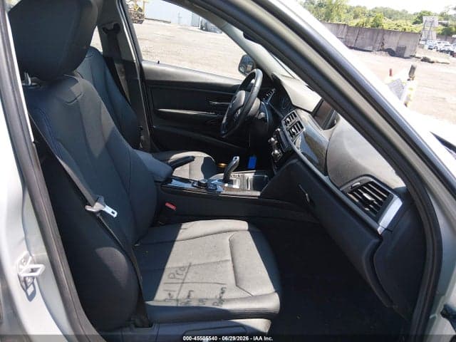 2018 BMW 320I XDRIVE 5