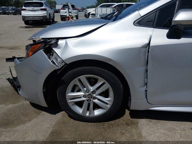 2019 TOYOTA COROLLA SE 18