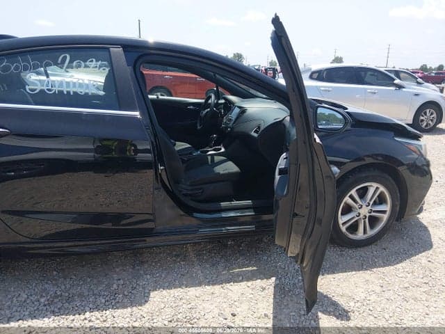 2017 CHEVROLET CRUZE LT AUTO 5