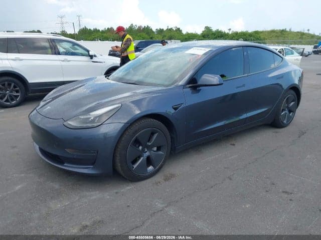 2021 TESLA MODEL 3 STANDARD RANGE PLUS REAR-WHEEL DRIVE 2