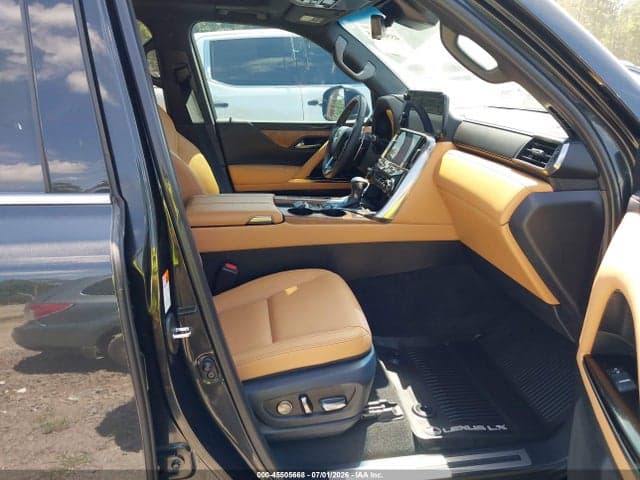 2024 LEXUS LX 600 LUXURY 5