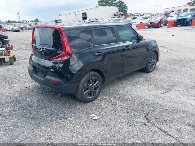 2022 KIA SOUL EX 4