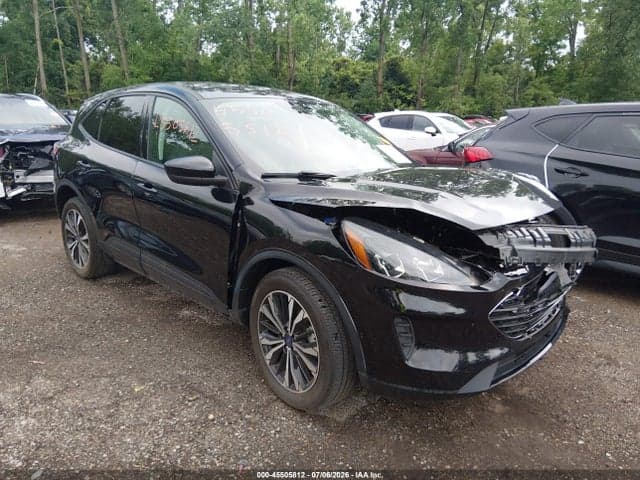 2022 FORD ESCAPE SE 1