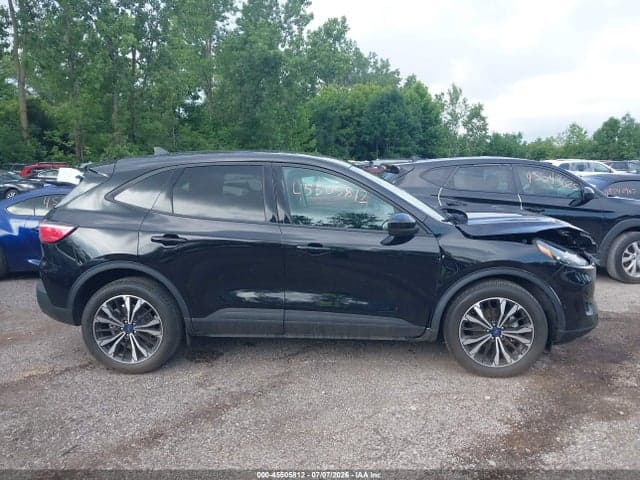2022 FORD ESCAPE SE 13