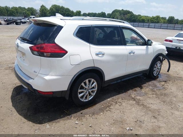 2017 NISSAN ROGUE SV 4
