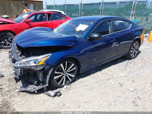 2022 NISSAN ALTIMA SR FWD 2
