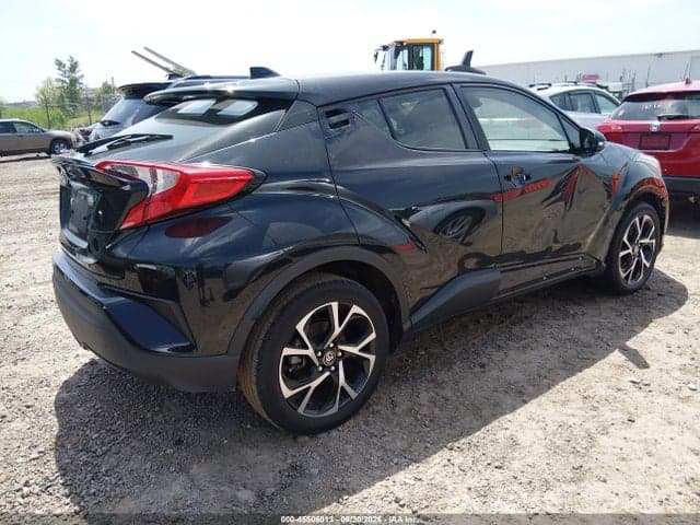 2020 TOYOTA C-HR XLE 4