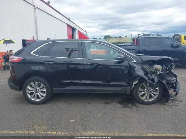 2022 FORD EDGE TITANIUM 13