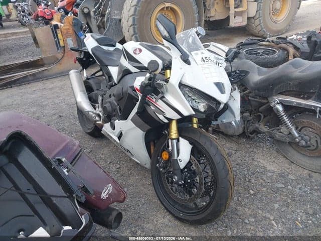 2026 HONDA CBR1000 RR