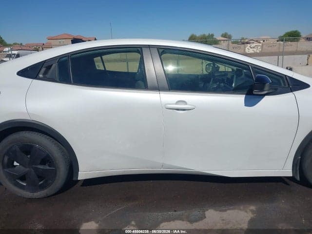 2026 TOYOTA PRIUS PLUG-IN HYBRID SE 13