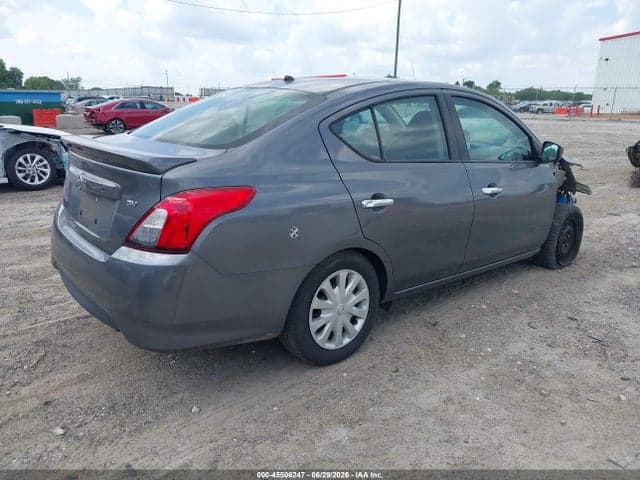 2019 NISSAN VERSA 1.6 SV 4