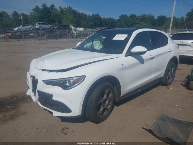 2022 ALFA ROMEO STELVIO TI AWD 2