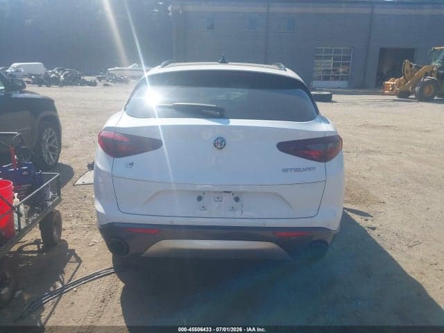 2022 ALFA ROMEO STELVIO TI AWD 16