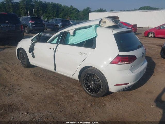 2018 VOLKSWAGEN GOLF TSI S/TSI SE 3