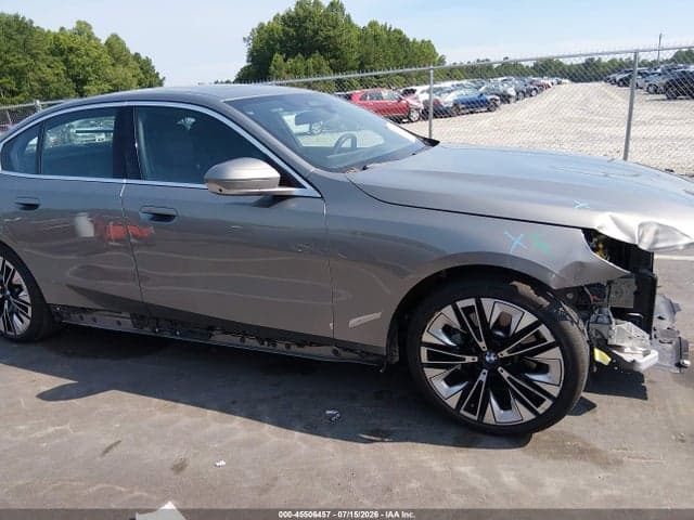 2024 BMW 530I 18