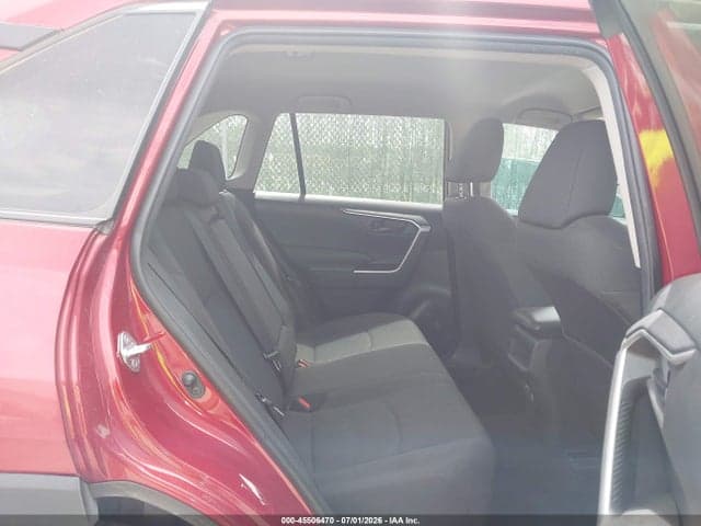 2021 TOYOTA RAV4 LE 8