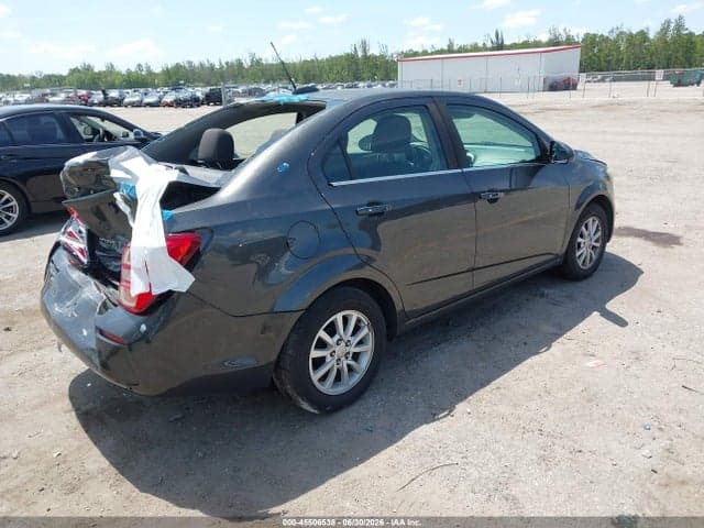 2017 CHEVROLET SONIC LT AUTO 4