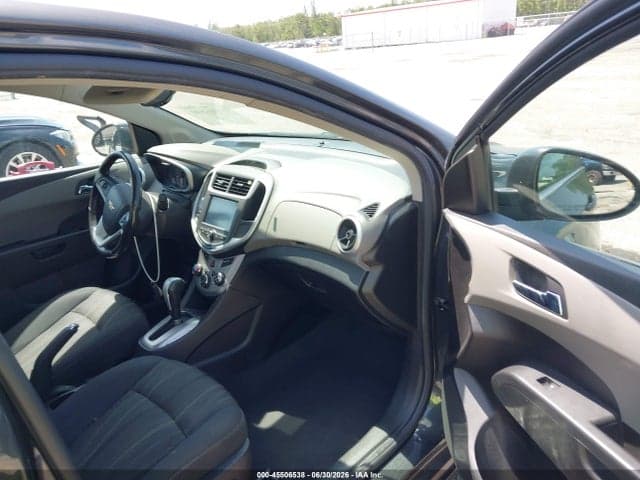 2017 CHEVROLET SONIC LT AUTO 5