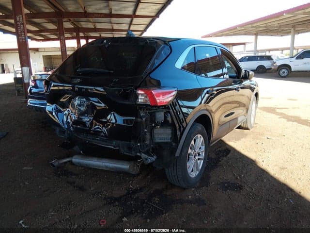 2022 FORD ESCAPE SE 4