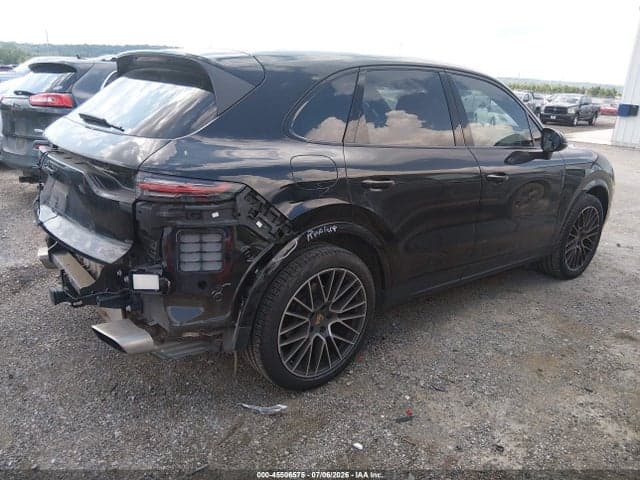 2020 PORSCHE CAYENNE 4