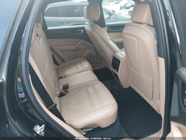 2020 PORSCHE CAYENNE 8