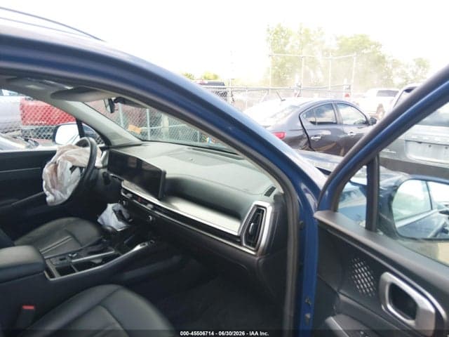 2025 KIA SORENTO S 5
