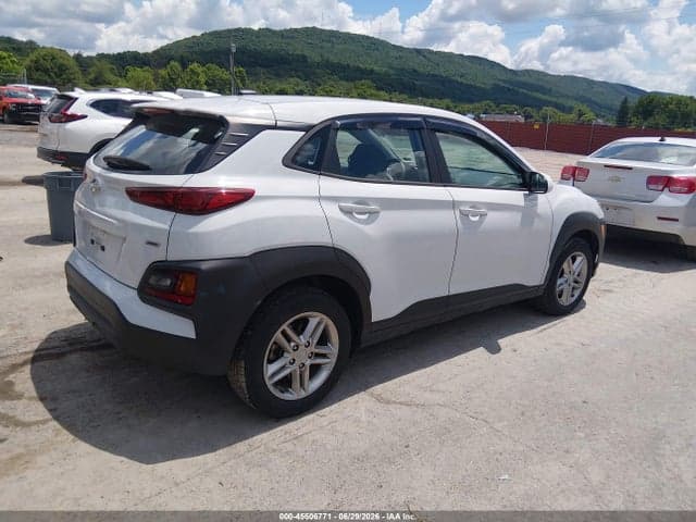 2021 HYUNDAI KONA SE 4