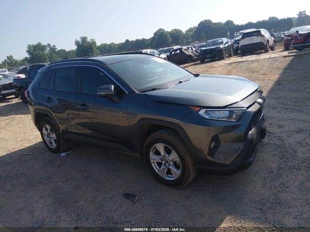 2019 TOYOTA RAV4 XLE 1