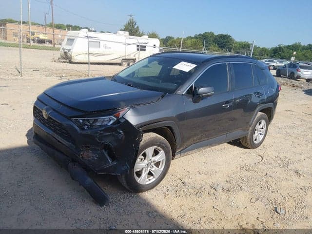 2019 TOYOTA RAV4 XLE 2