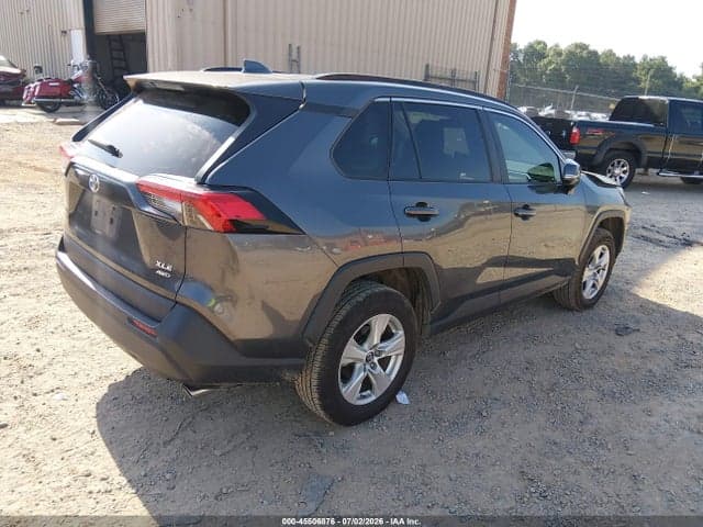 2019 TOYOTA RAV4 XLE 4