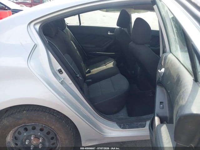 2017 KIA FORTE LX 8