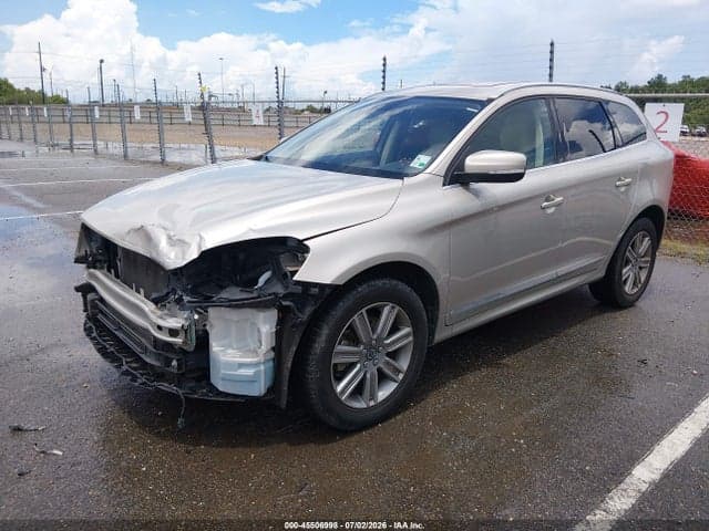 2017 VOLVO XC60 T5 INSCRIPTION 2