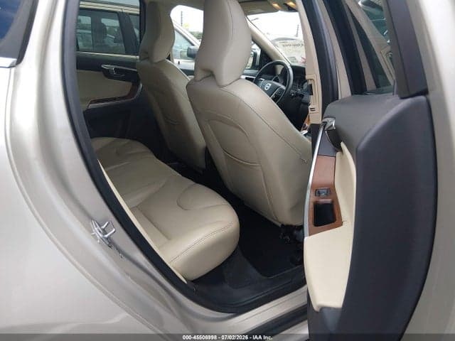2017 VOLVO XC60 T5 INSCRIPTION 8