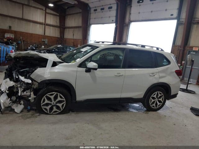 2022 SUBARU FORESTER PREMIUM 14