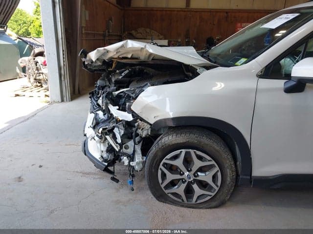 2022 SUBARU FORESTER PREMIUM 18