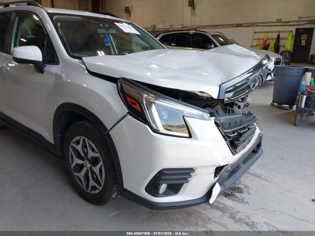 2022 SUBARU FORESTER PREMIUM 21