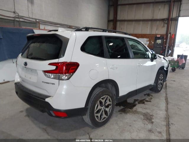 2022 SUBARU FORESTER PREMIUM 4