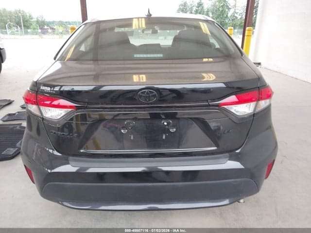 2020 TOYOTA COROLLA LE 17