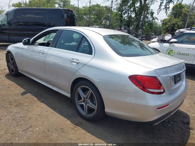 2019 MERCEDES-BENZ E 300 4MATIC 3