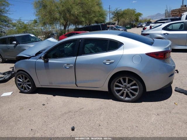 2018 MAZDA MAZDA3 TOURING 14