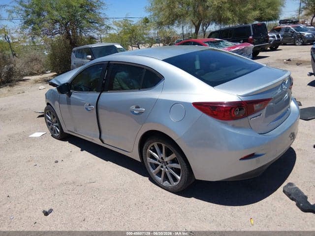 2018 MAZDA MAZDA3 TOURING 3