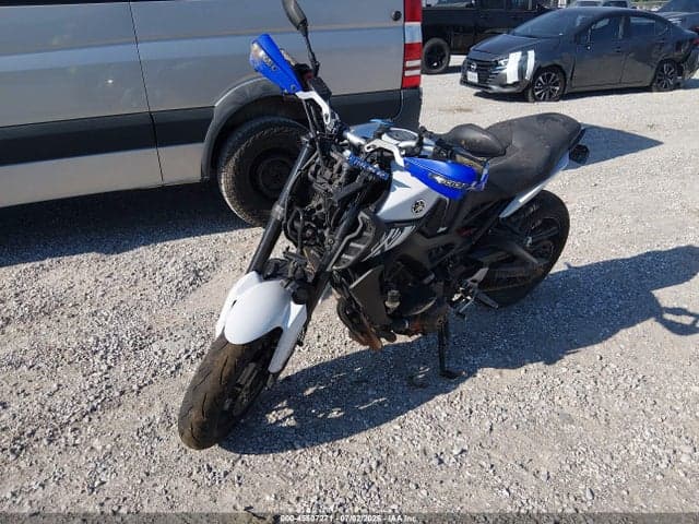 2017 YAMAHA FZ09 2