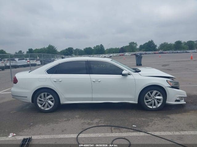 2018 VOLKSWAGEN PASSAT 2.0T SE 13