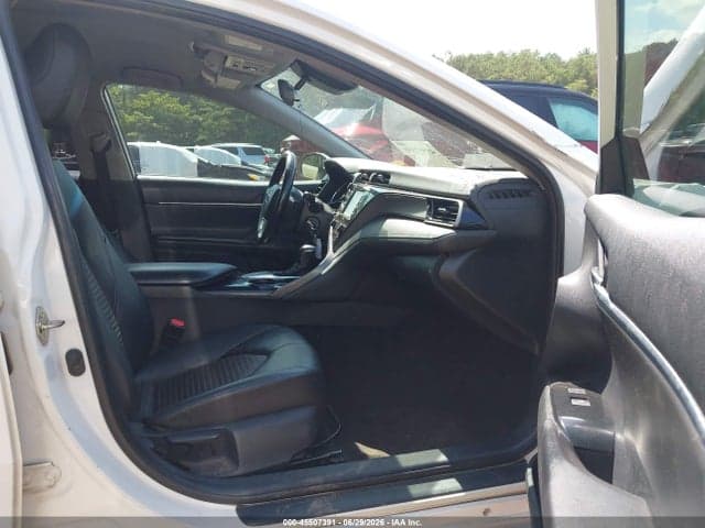 2020 TOYOTA CAMRY SE 5