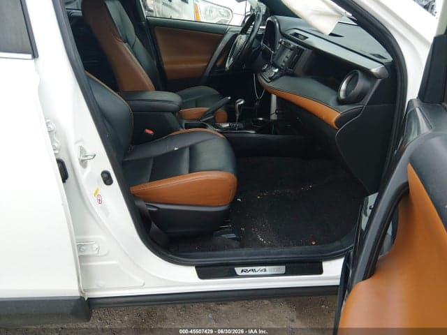 2017 TOYOTA RAV4 SE 5