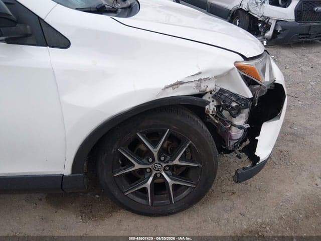 2017 TOYOTA RAV4 SE 6