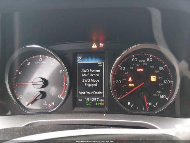 2017 TOYOTA RAV4 SE 7