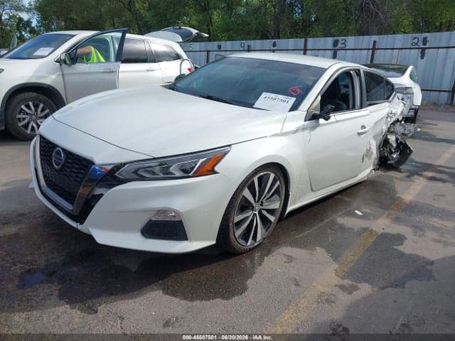 2022 NISSAN ALTIMA SR INTELLIGENT AWD 2