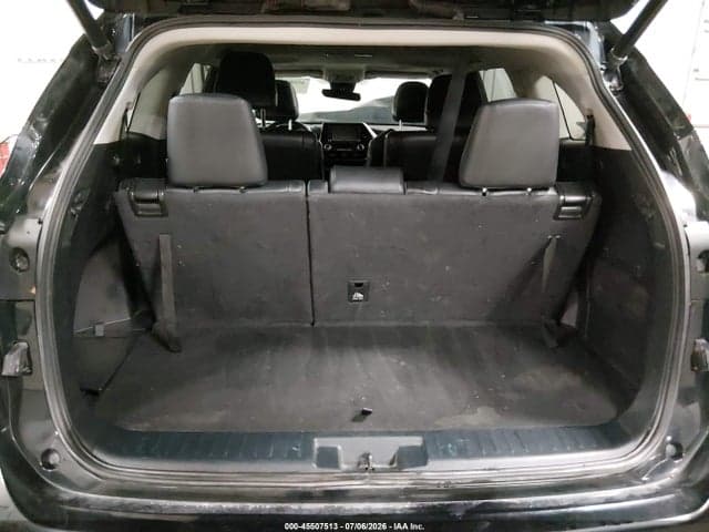 2022 TOYOTA HIGHLANDER XLE 17