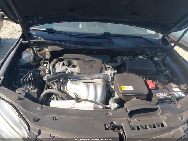 2017 TOYOTA CAMRY SE 10
